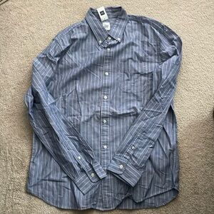 NWT Men’s Gap button down striped shirt size large long sleeve